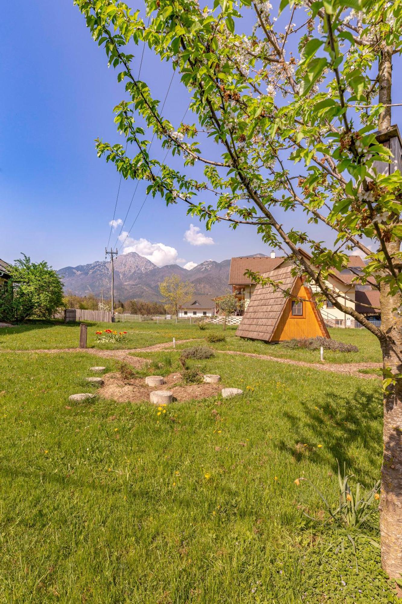 Glamping Mohorjev Grunt Hotel Preddvor Buitenkant foto